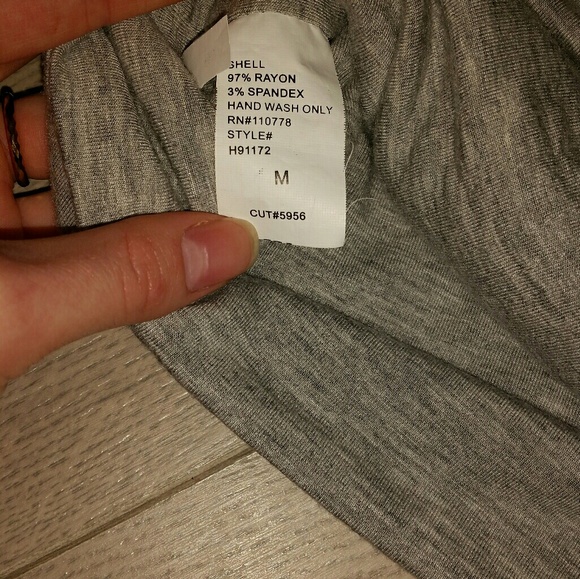 Hazel Vest with Ruffle Details - Picture 4 of 5